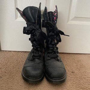 Doc Martens Tall Floral Lining